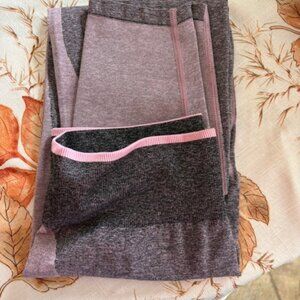 Women's PINK Leggings size large